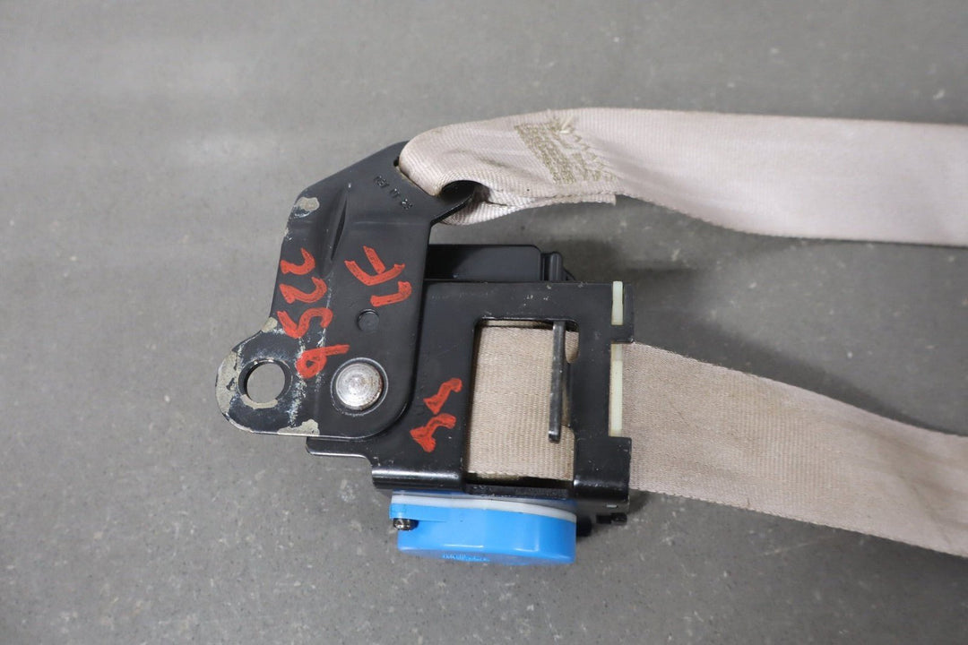 1997 GMC Savana Left Front Seat Belt Neutral 52W
