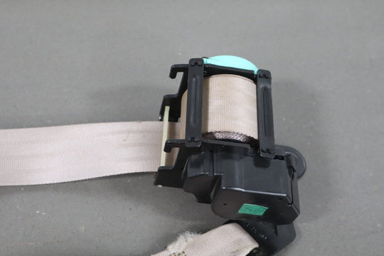 1997 GMC Savana Right Front Seat Belt Neutral 52W