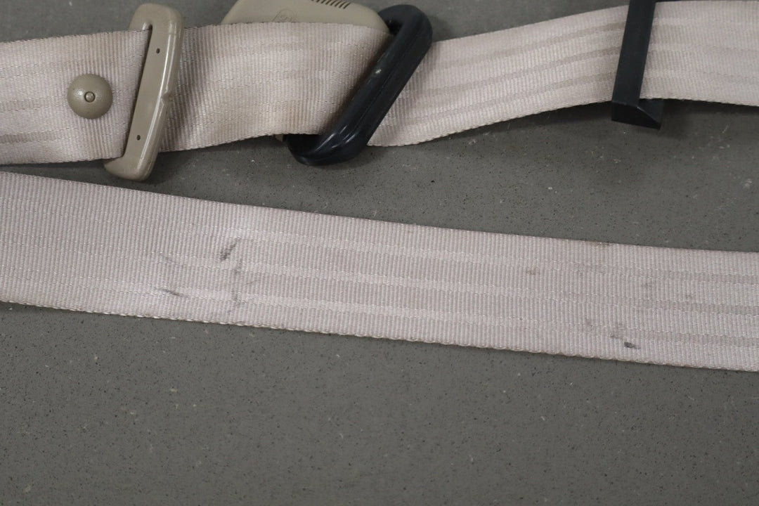 1997 GMC Savana Right Front Seat Belt Neutral 52W