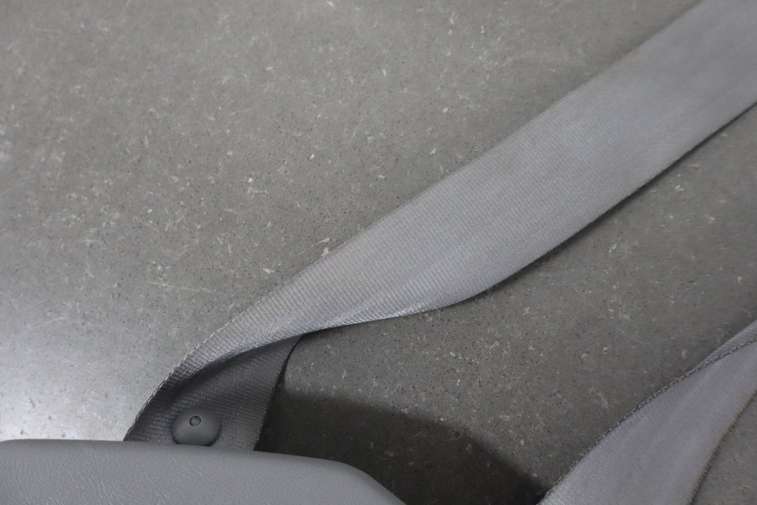 1997 GMC Suburban Left Front Seat Belt Grey 132