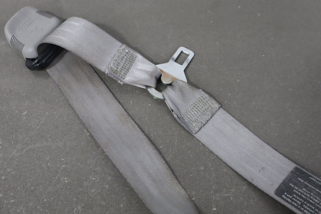 1997 GMC Suburban Right Front Seat Belt Grey 132 E20070RH