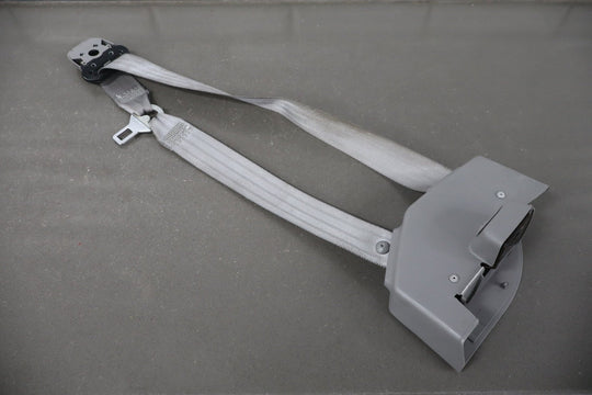 1997 GMC Suburban Right Front Seat Belt Grey 132 E20070RH