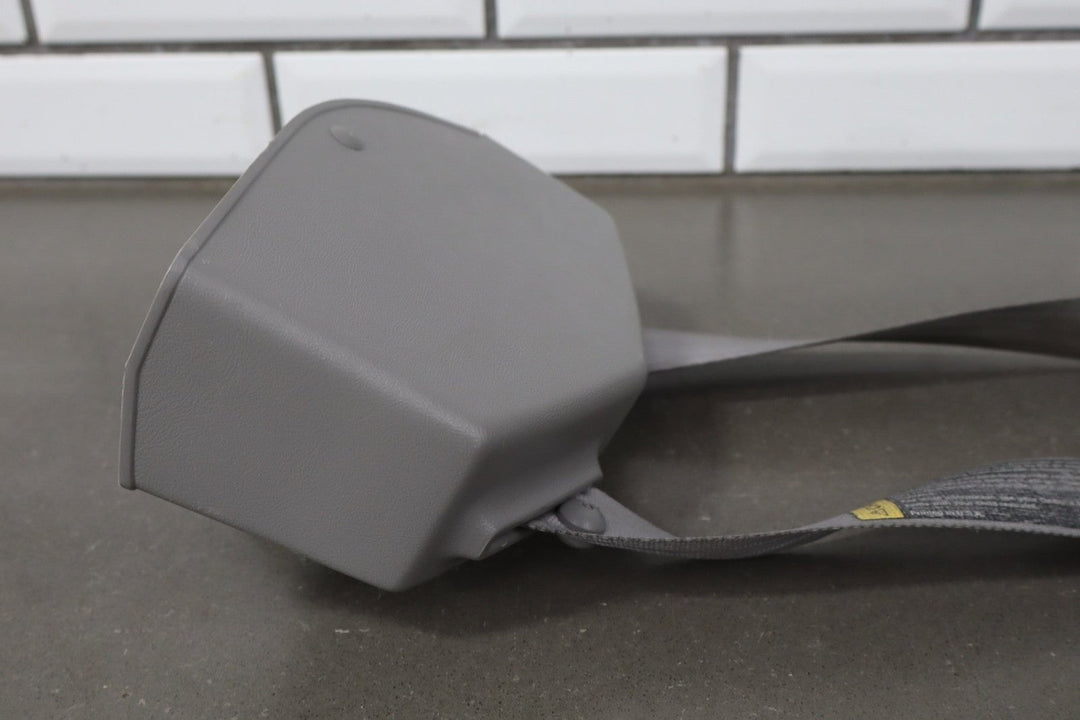 1997 GMC Suburban Right Front Seat Belt Grey 132 E20070RH