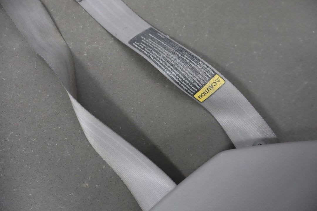 1997 GMC Suburban Right Front Seat Belt Grey 132 E20070RH