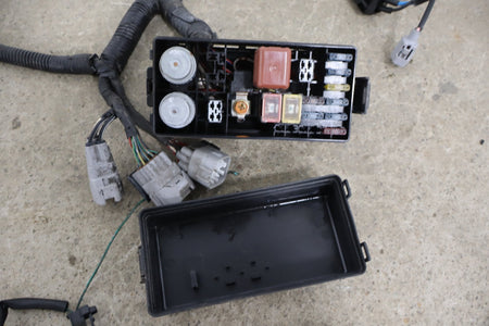 1997 Lexus LX450 J80 4.5LL Engine Fuse Box