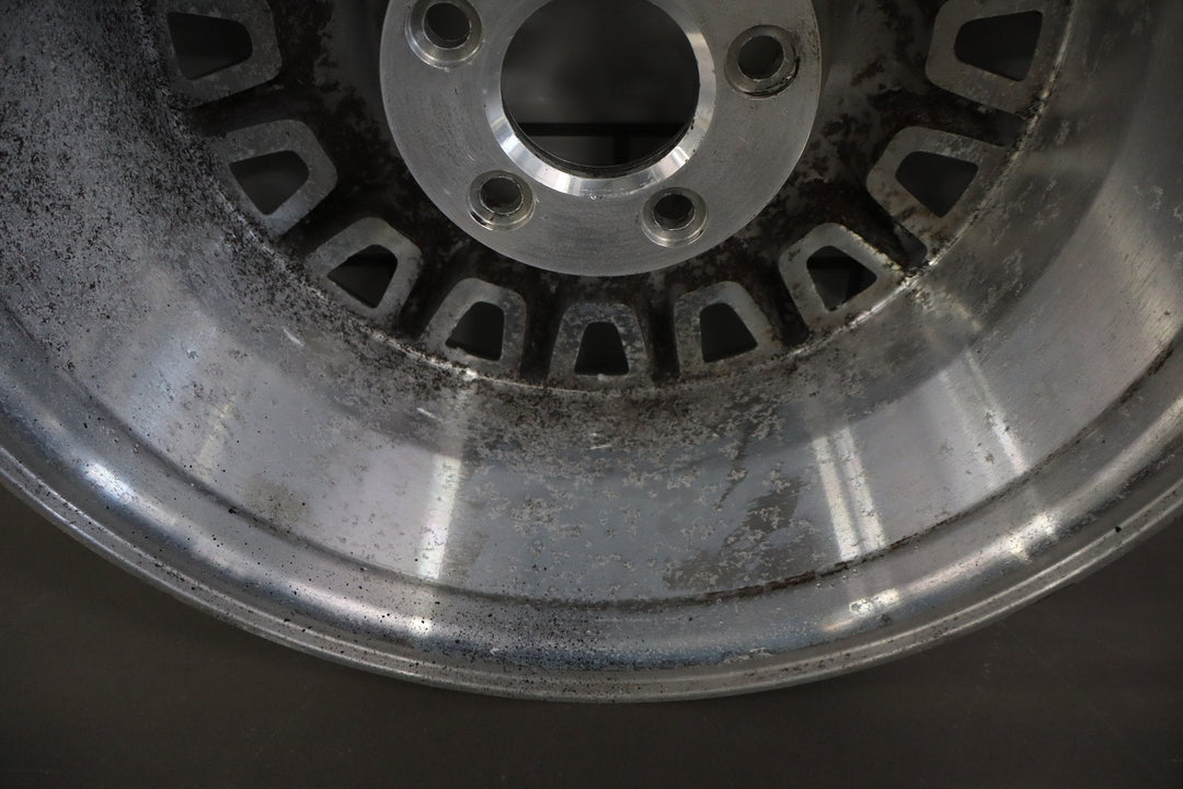 1997 Lincoln Town Car - 16x7 16 Spoke Aluminum Wheel - No Center Cap