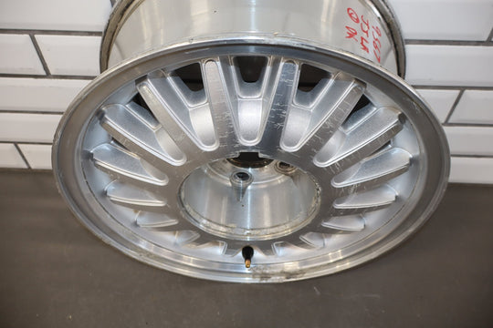 1997 Lincoln Town Car - 16x7 16 Spoke Aluminum Wheel - No Center Cap