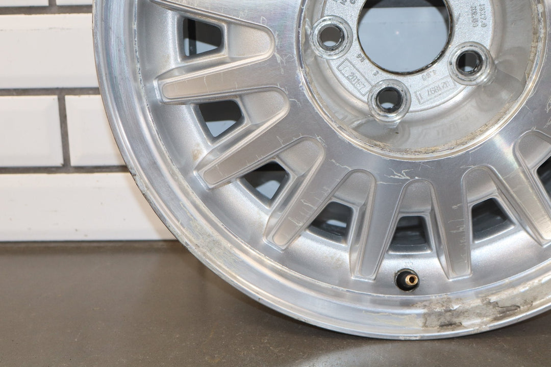 1997 Lincoln Town Car - 16x7 16 Spoke Aluminum Wheel - No Center Cap
