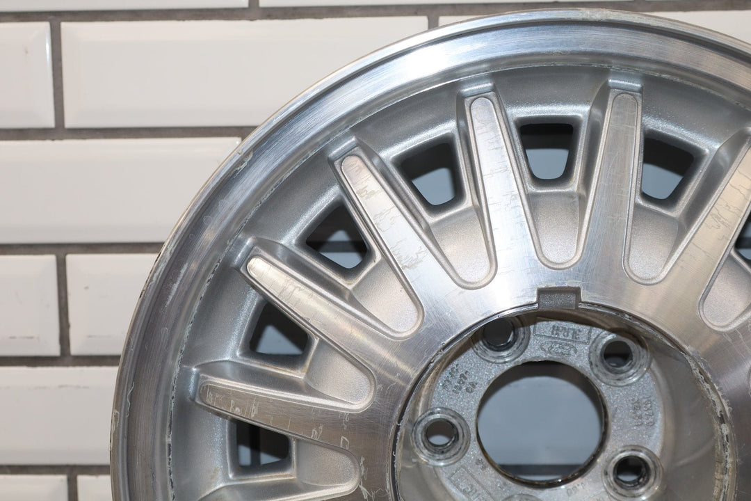 1997 Lincoln Town Car - 16x7 16 Spoke Aluminum Wheel - No Center Cap