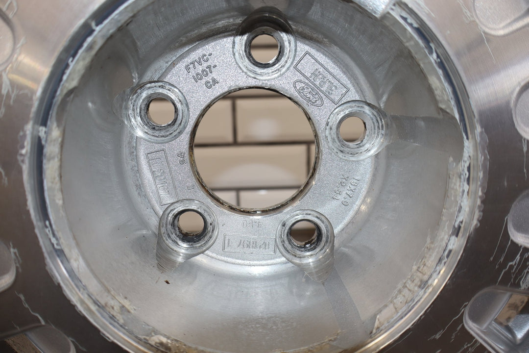 1997 Lincoln Town Car - 16x7 16 Spoke Aluminum Wheel - No Center Cap