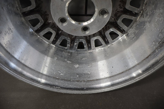 1997 Lincoln Town Car - 16x7 16 Spoke Aluminum Wheel - No Center Cap