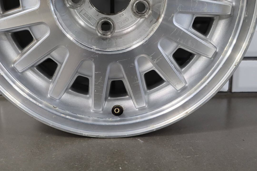1997 Lincoln Town Car - 16x7 16 Spoke Aluminum Wheel - No Center Cap