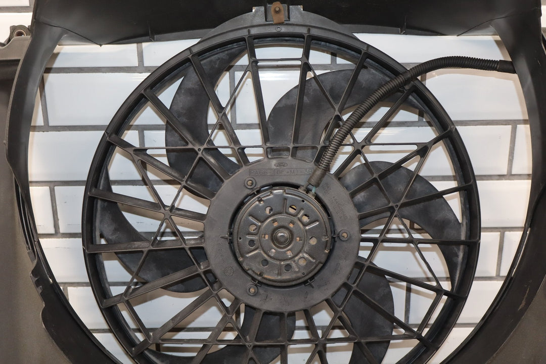 1997 Lincoln Town Car 4.6 Fan Shroud