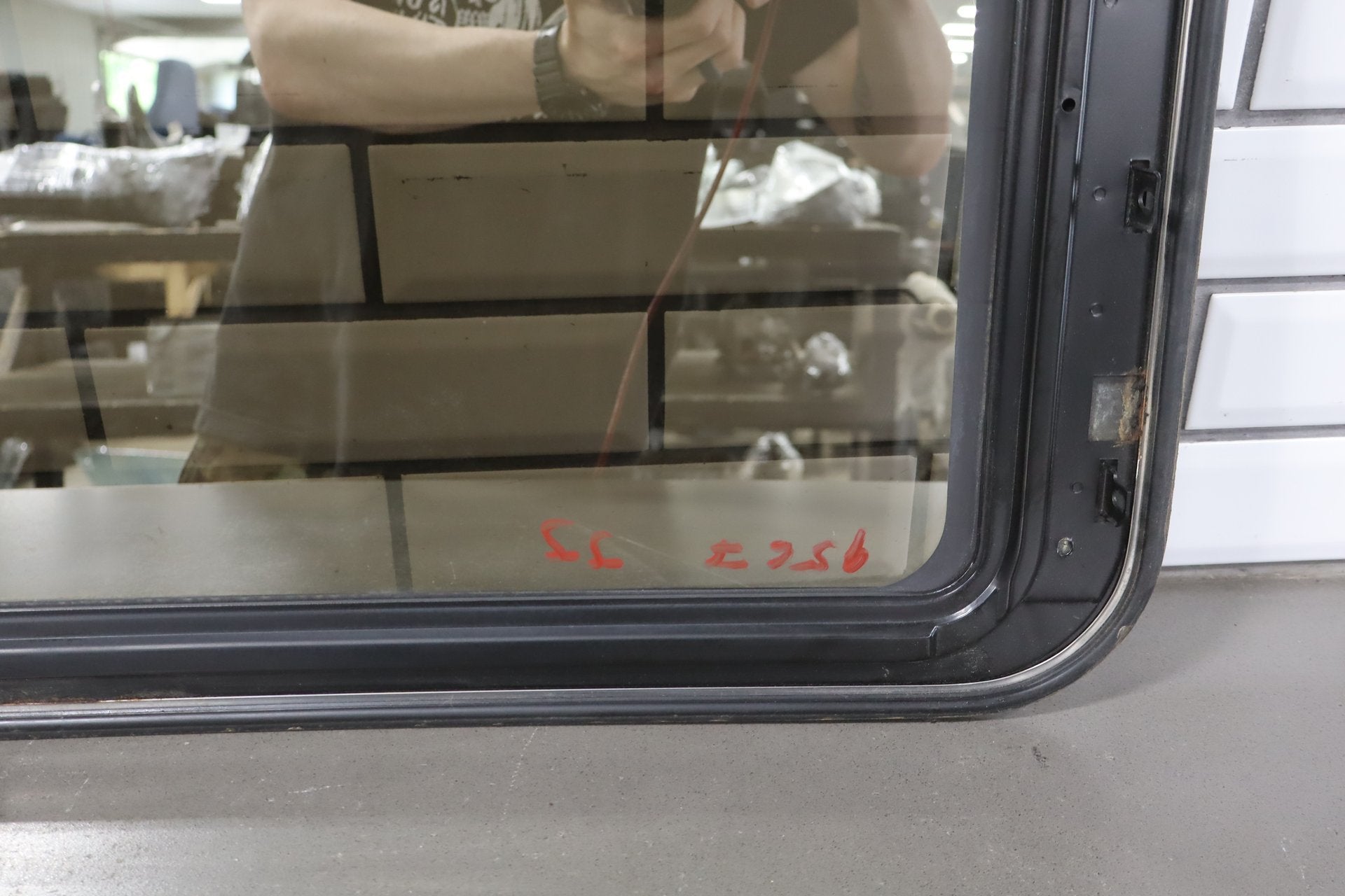 1997 Lincoln Town Car- OEM Roof Glass Sunroof