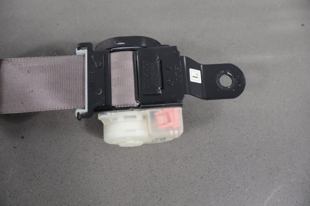 1997 Toyota Land Cruiser Left Rear Seat Belt Light Oak OAI
