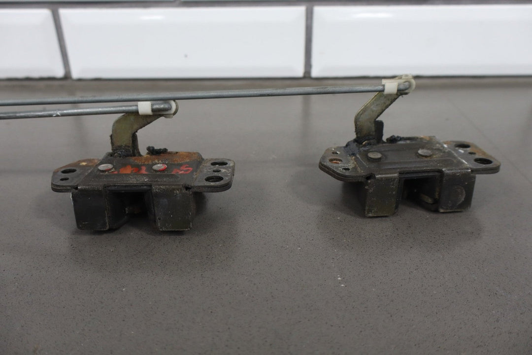 1997 Toyota Land Cruiser Lower Tailgate Latches W/Rods OEM
