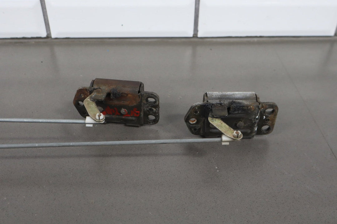 1997 Toyota Land Cruiser Lower Tailgate Latches W/Rods OEM