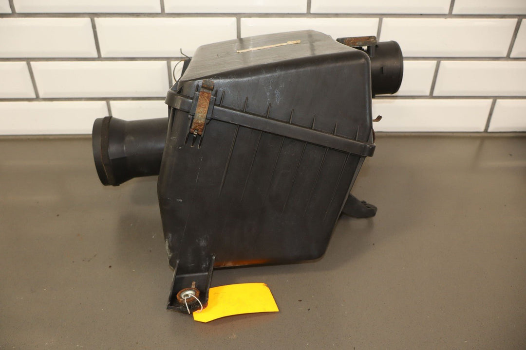 1998 - 04/2005 Lexus LX470 / Land Cruiser 4.7L OEM Air Cleaner (No MAF)