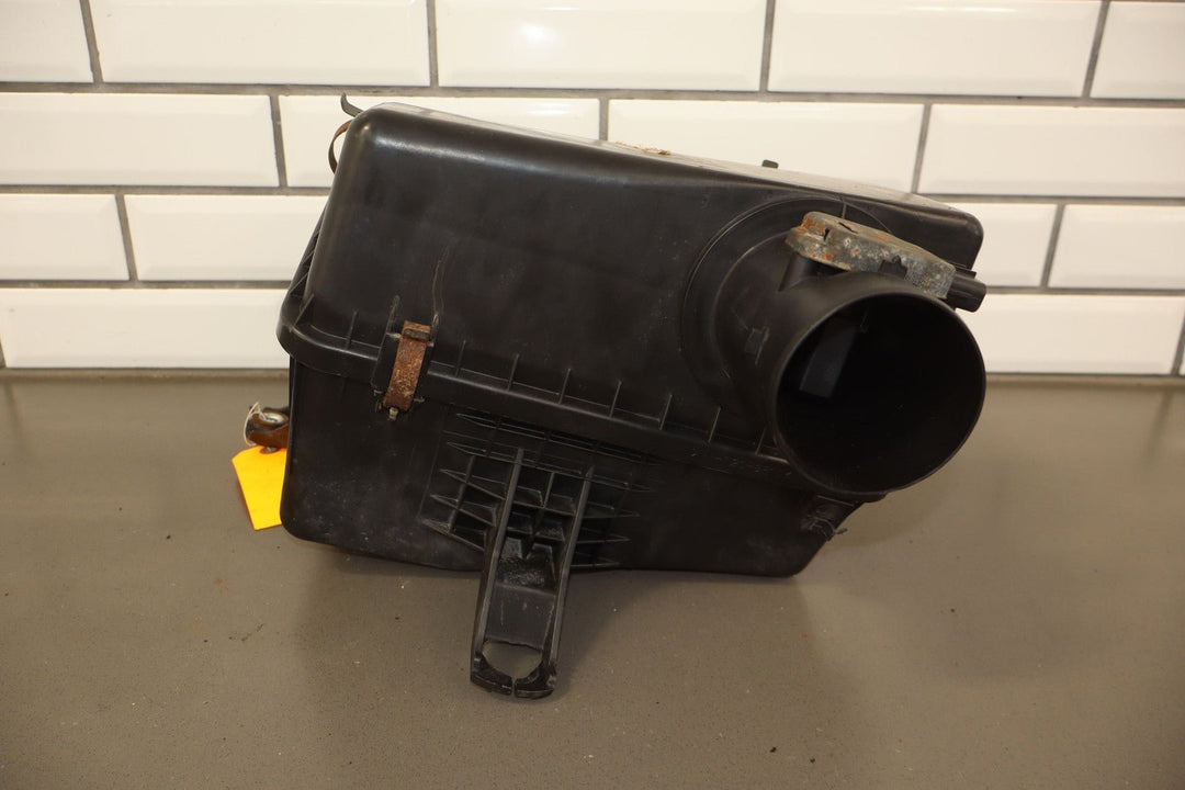 1998 - 04/2005 Lexus LX470 / Land Cruiser 4.7L OEM Air Cleaner (No MAF)