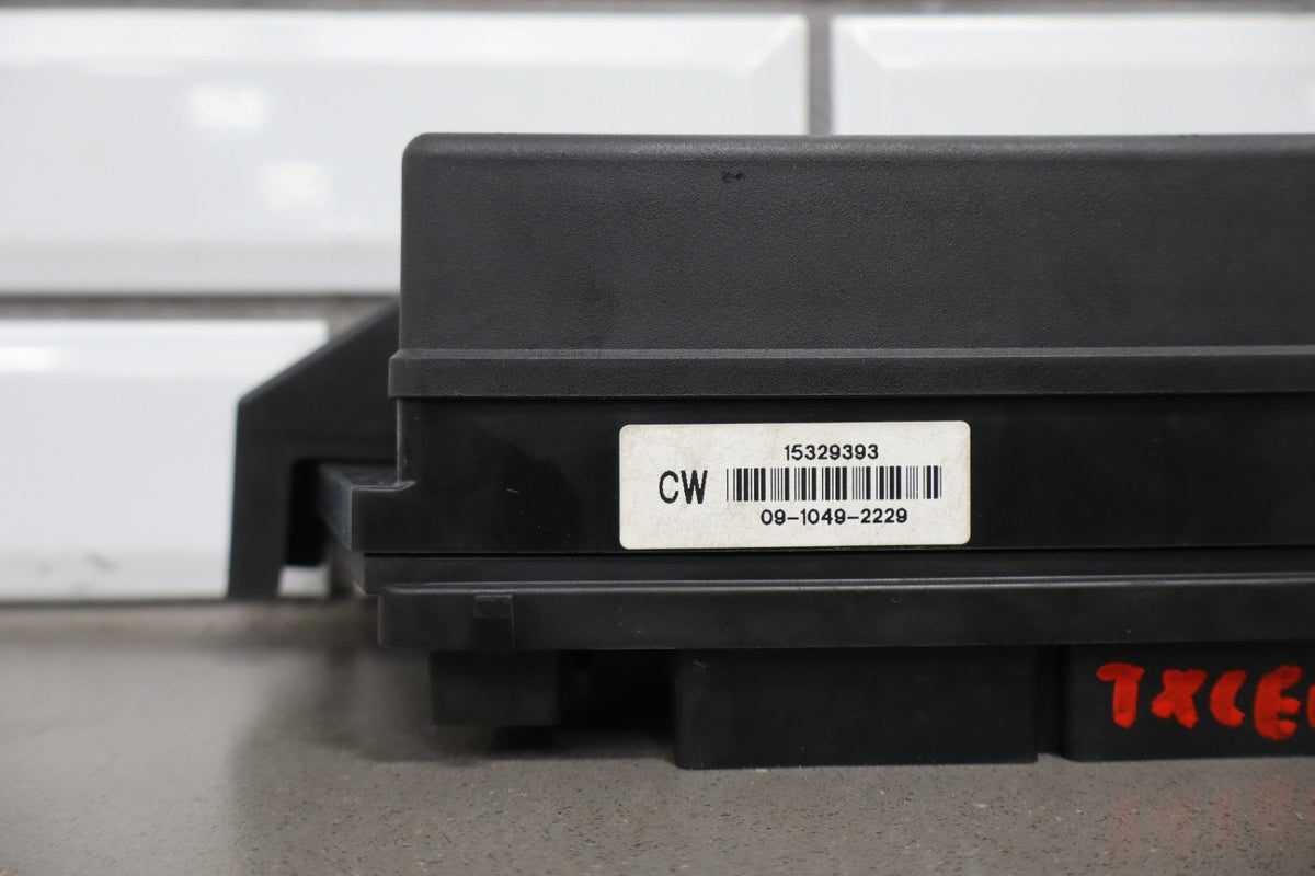 1998-1999 Chevrolet Corvette C5- Engine Fuse Box