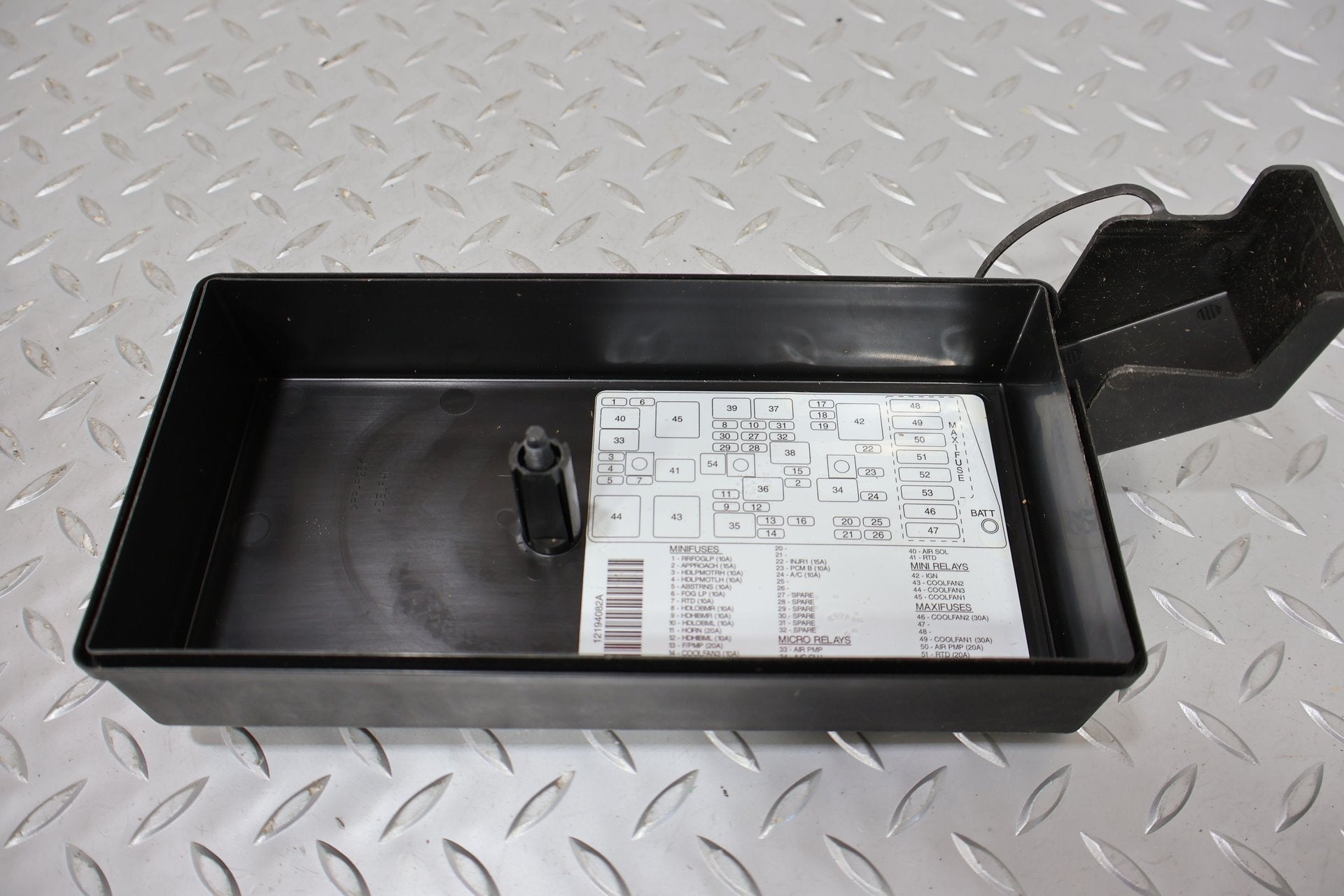 1998-1999 Chevrolet Corvette C5- Engine Fuse Box