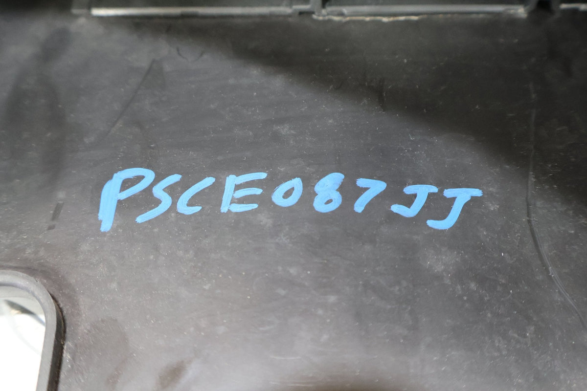 1998-1999 Chevrolet Corvette C5- Engine Fuse Box