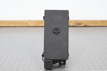 1998-1999 Chevrolet Corvette C5- Engine Fuse Box