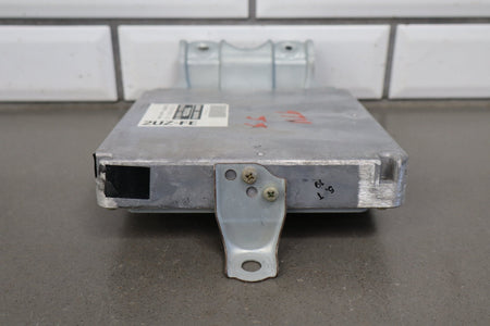 1998-1999 Lexus LX470 4.7L 2UZFE Engine Computer 8966160611