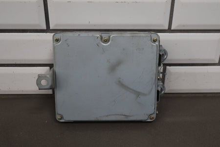 1998-1999 Lexus LX470 4.7L 2UZFE Engine Computer 8966160611