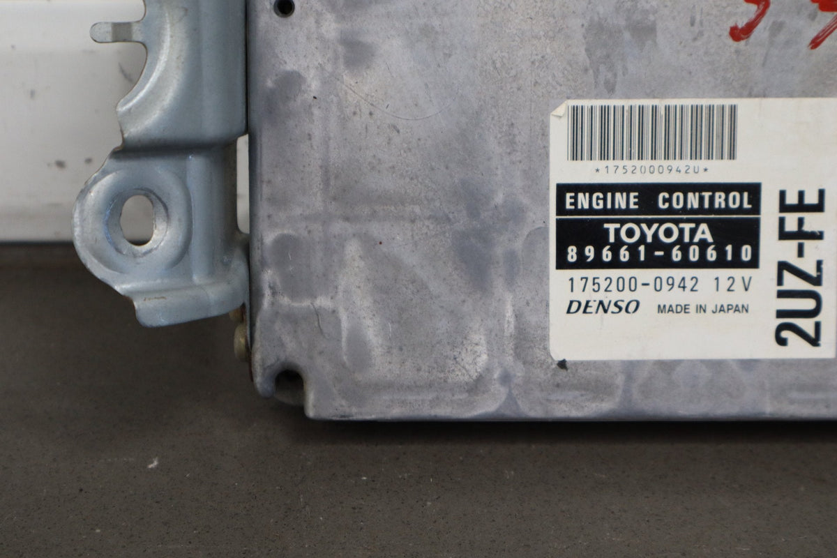 1998-1999 Lexus LX470 4.7L 2UZFE Engine Computer 8966160611