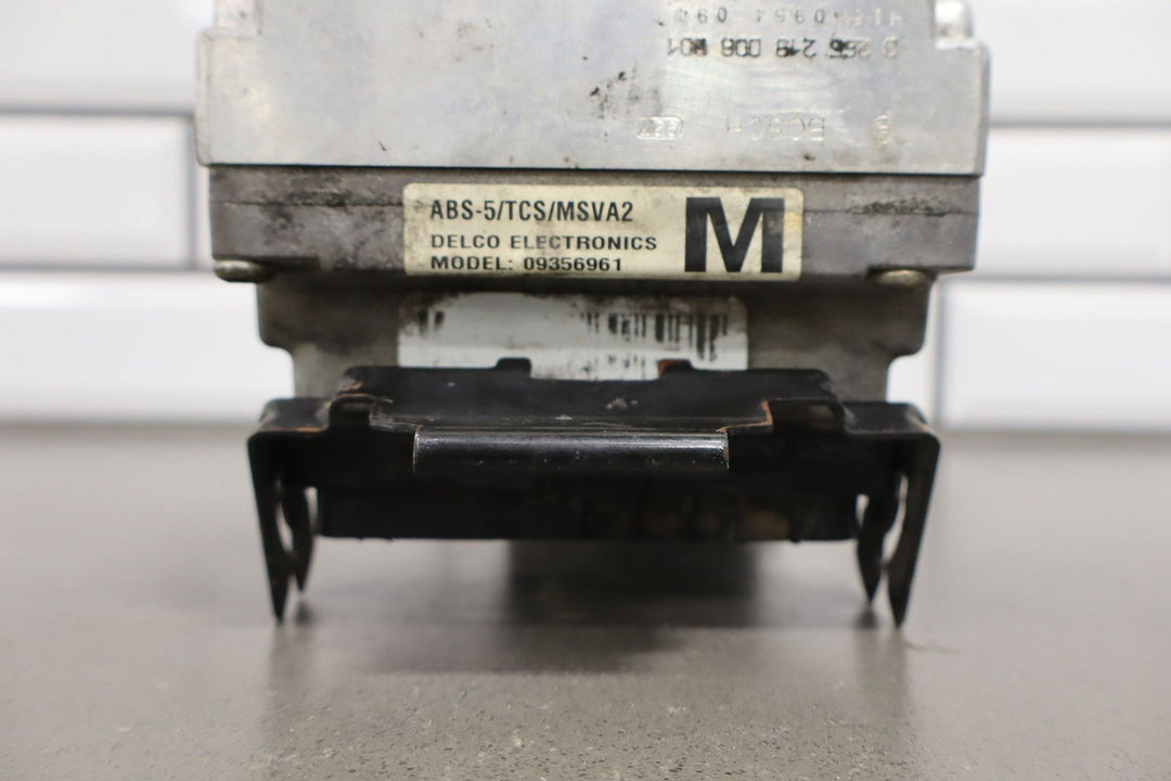 1998 - 2000 C5 Corvette (W/O Active Brake Control) Anti Lock Brake Pump & Module