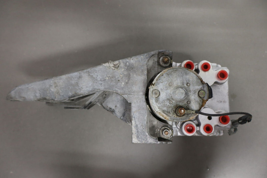 1998 - 2000 C5 Corvette (W/O Active Brake Control) Anti Lock Brake Pump & Module