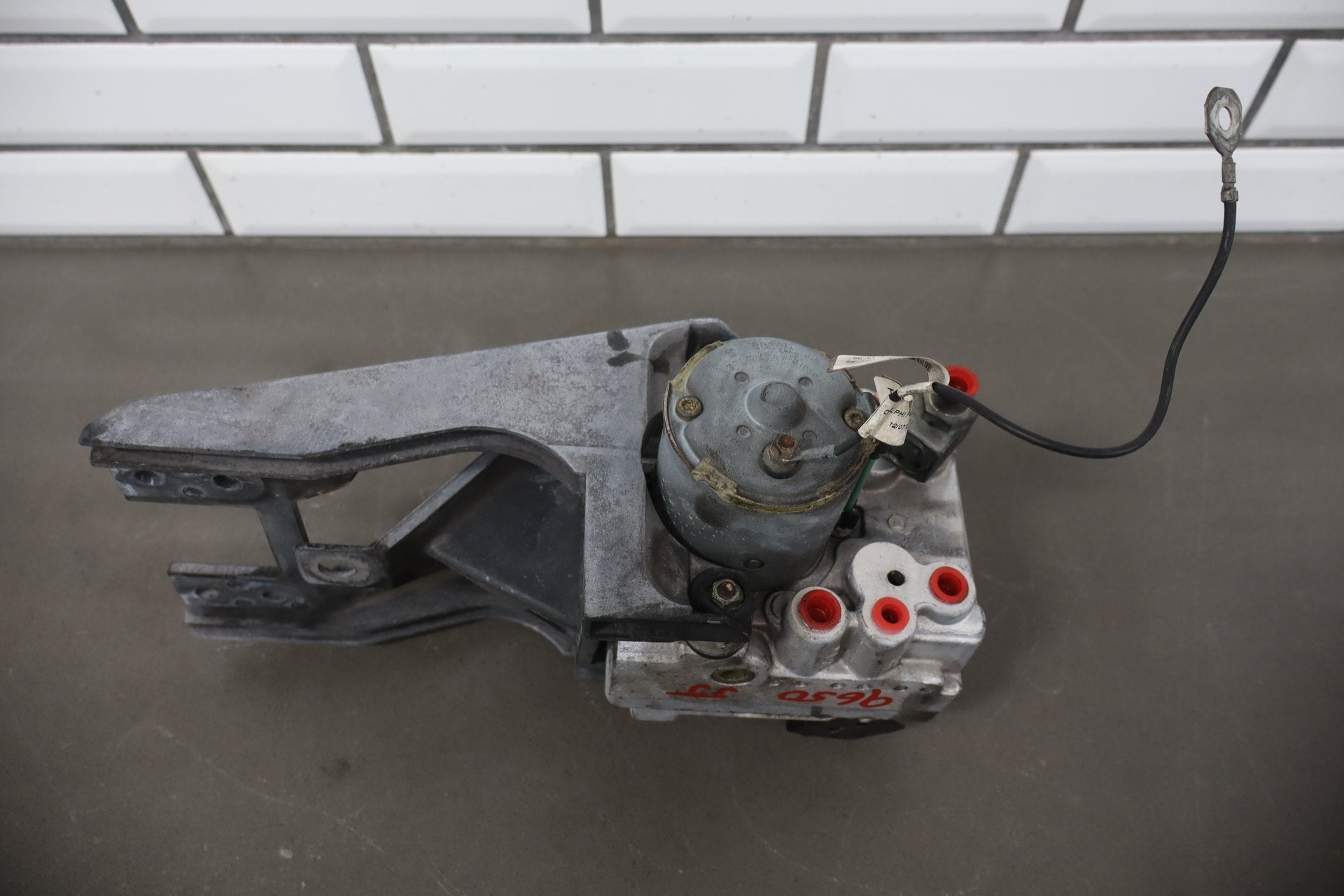1998-2000 Chevrolet Corvette ABS Brake Unit 09367071 OEM
