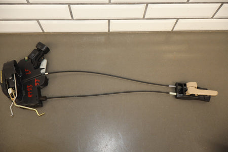 1998-2000 Toyota Land Cruiser/ Lexus LX470 J100 -LH Front Door Latch 69040-60081