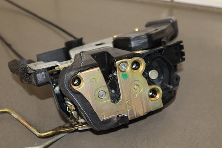 1998-2000 Toyota Land Cruiser/ Lexus LX470 J100 -LH Front Door Latch 69040-60081