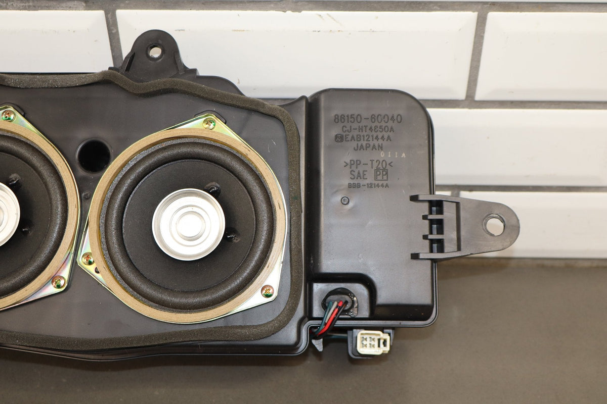 1998-2000 Toyota Land Cruiser Speakers OEM
