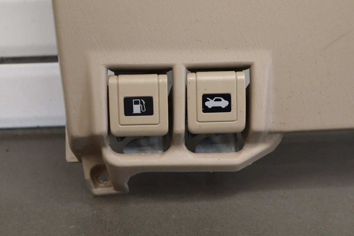 1998-2001 Lexus LX470 Knee Pad W/ Locker Button OEM