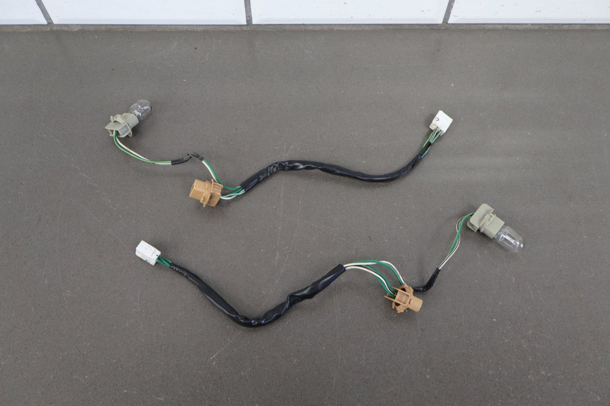 1998-2001 Lexus LX470 Toyota Land Cruiser Taillight Wiring Harness Pair OEM