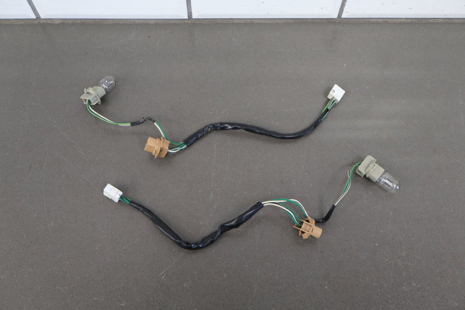 1998-2001 Lexus LX470 Toyota Land Cruiser Taillight Wiring Harness Pair OEM