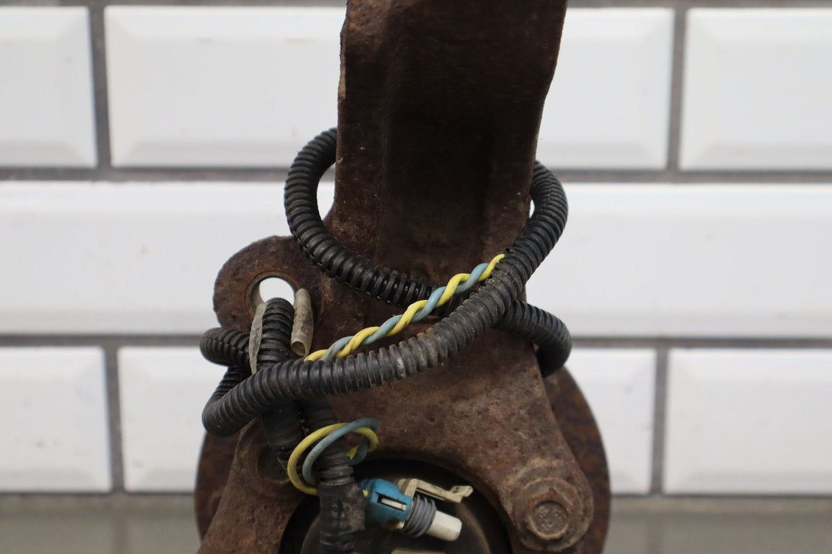 1998-2002 Chevrolet Camaro Pontiac Firebird Left Front Spindle