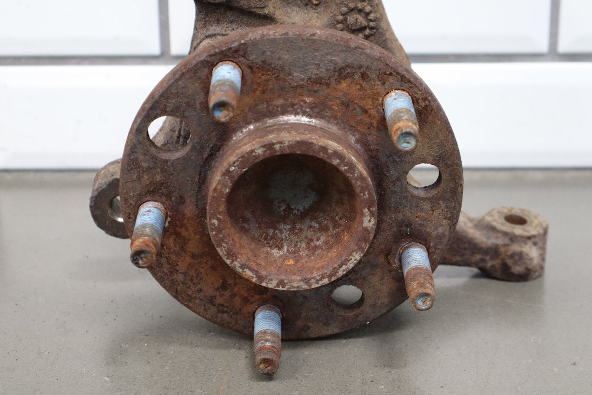 1998-2002 Chevrolet Camaro Pontiac Firebird Right Front Spindle