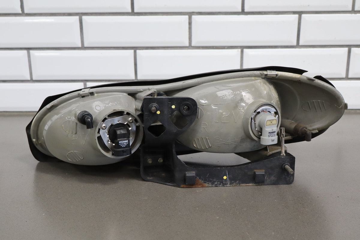 1998-2002 Chevrolet Camaro Right Headlamp 16525314 OEM