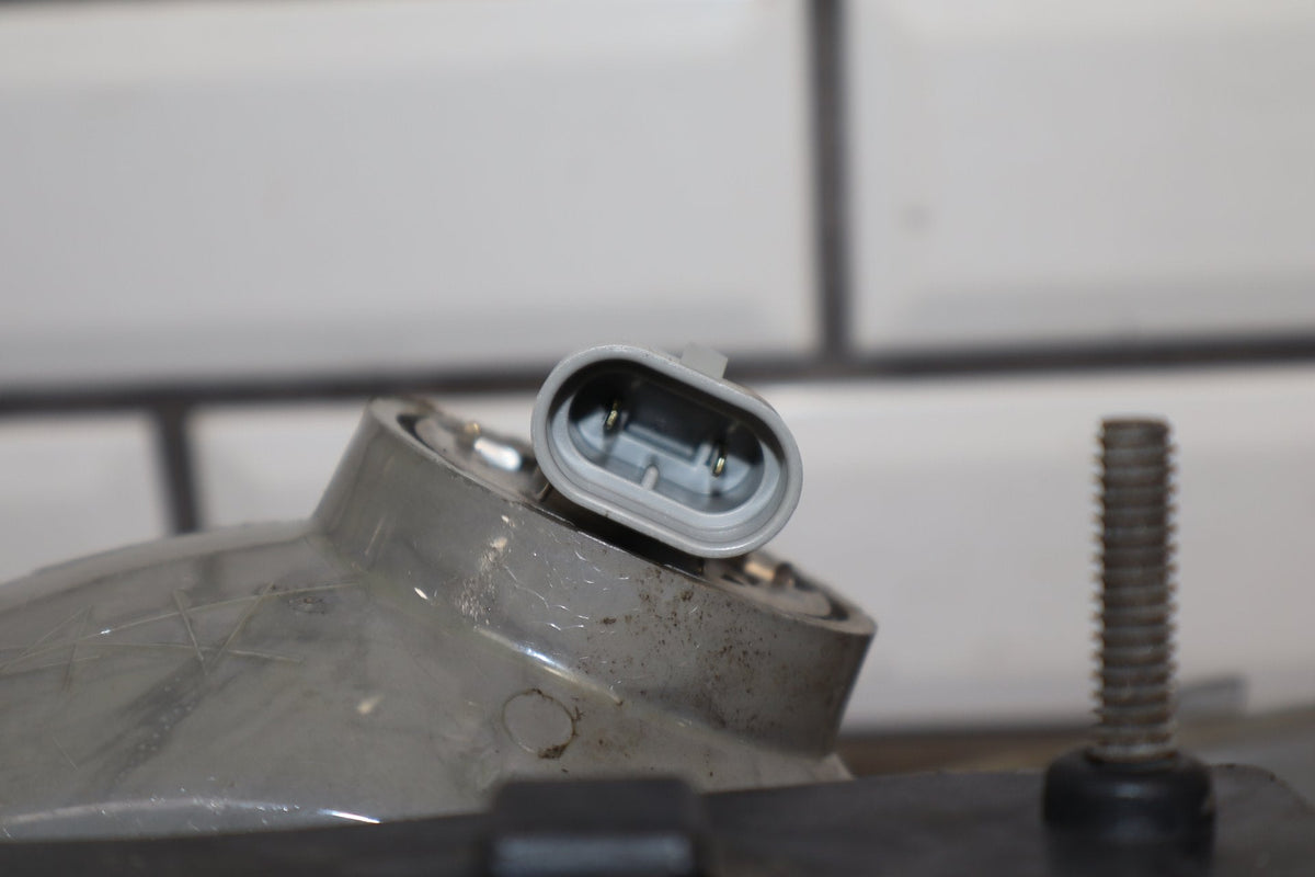 1998-2002 Chevrolet Camaro Right Headlamp 16525314 OEM