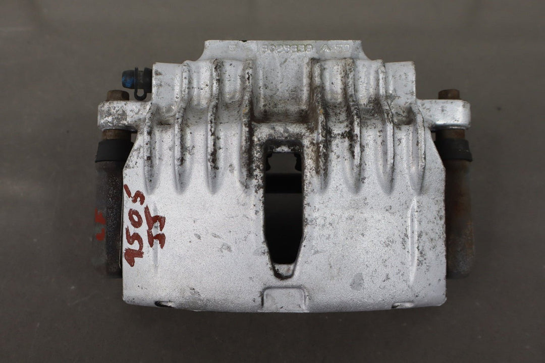 1998 - 2002 Chevrolet Camaro V8 Front Caliper Set W/ Carriers - 18046299 OEM