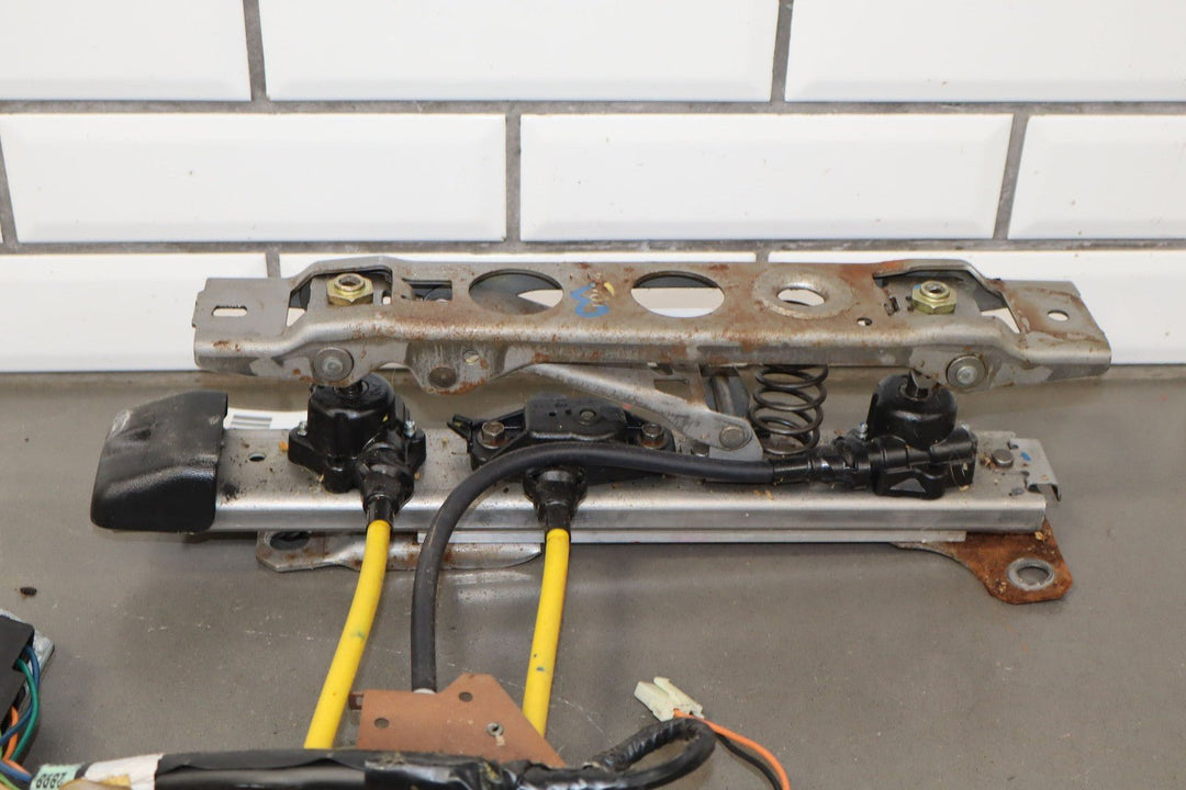 1998 - 2002 Chevy Camaro Left Driver Front Power Seat Track