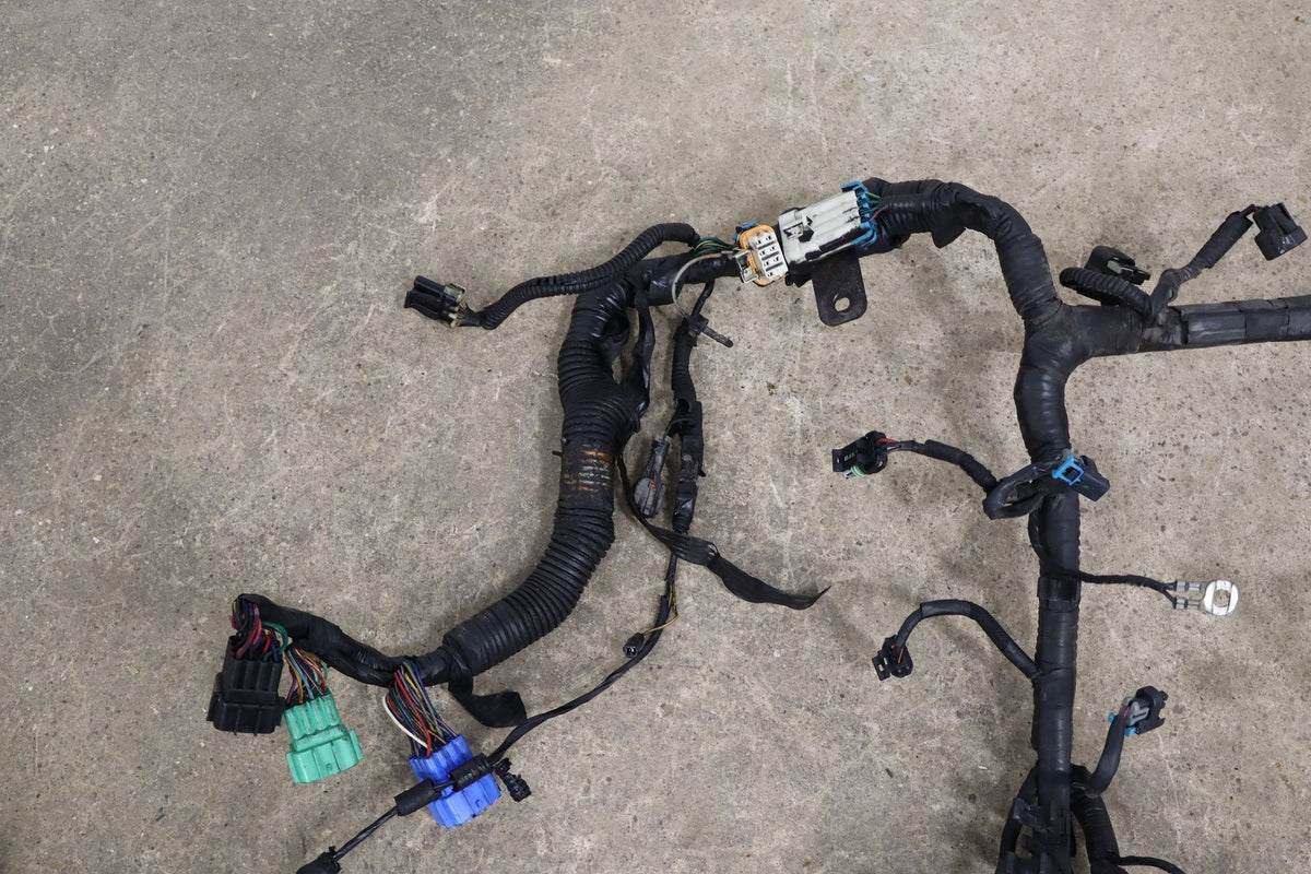 1998-2002 Isuzu Trooper 2WD Engine Wiring Harness 3.5L 6VE1 OEM
