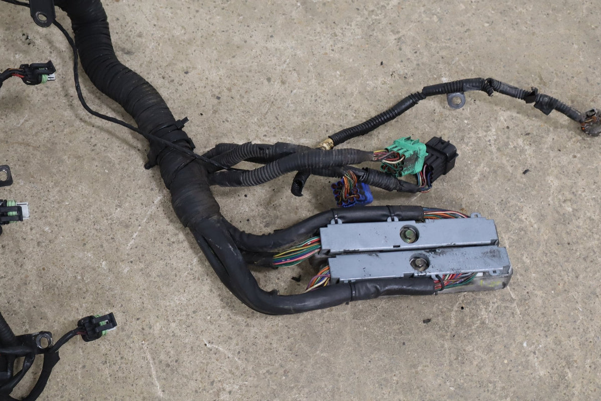 1998-2002 Isuzu Trooper 2WD Engine Wiring Harness 3.5L 6VE1 OEM