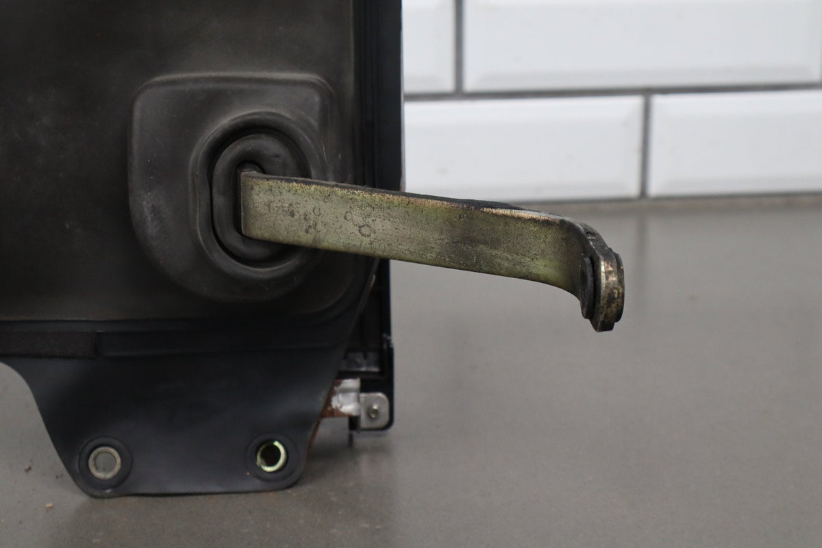 1998-2002 Isuzu Trooper 4x2 Floor Shifter W/ Knob OEM