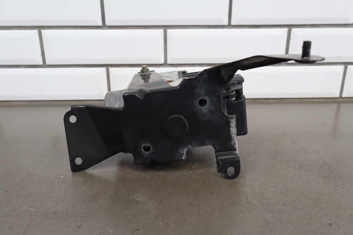 1998-2002 Isuzu Trooper ABS Brake Unit OEM