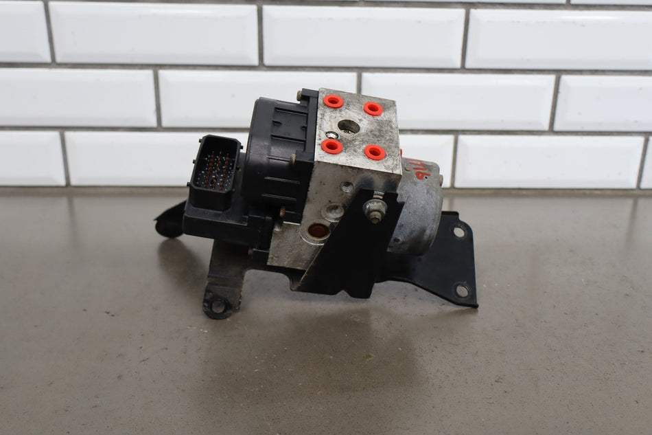 1998-2002 Isuzu Trooper ABS Brake Unit OEM